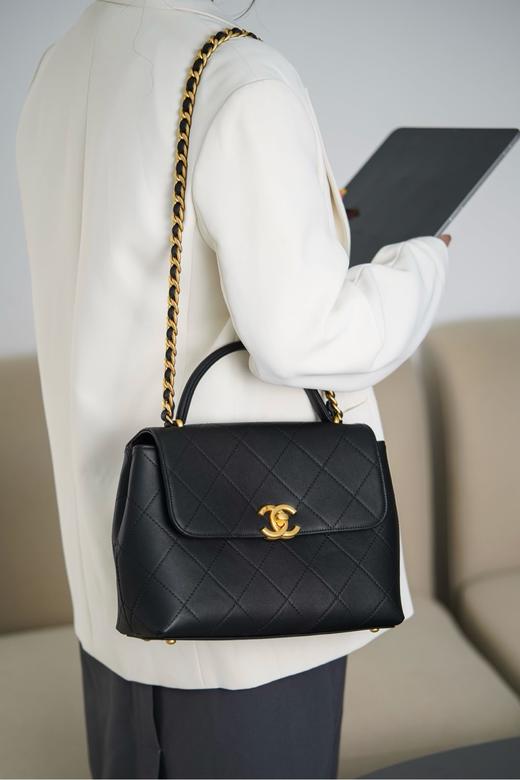香奈儿25s手提口盖包 黑金大号（MM） 商品图2