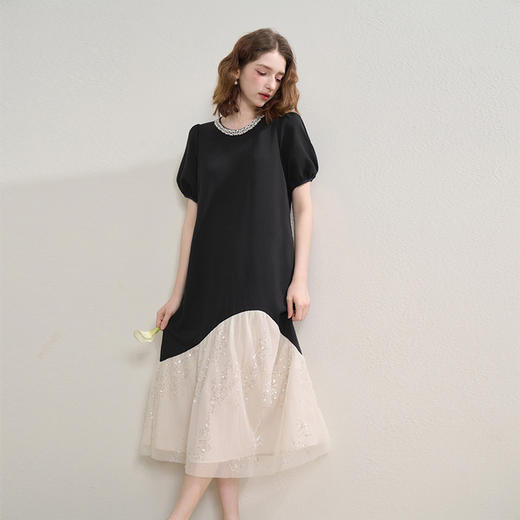 【限时秒杀】西遇气质优雅法式钉珠领口连衣裙女夏季亮片撞色拼接长裙V2451119 商品图0