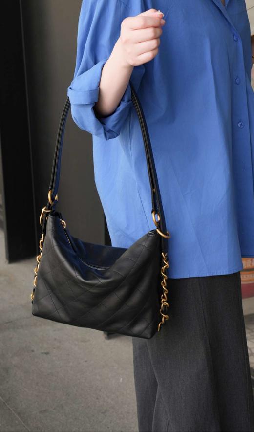 香奈儿 25/ss 秀场双肩包 黑金小号（MM） 商品图7