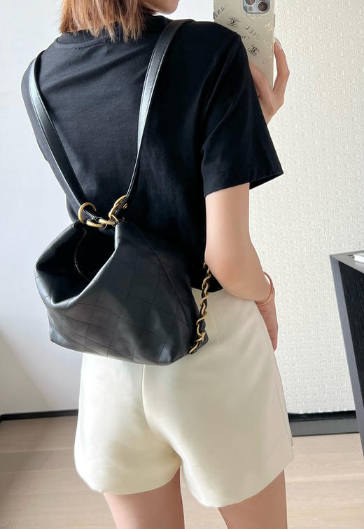 香奈儿25s春夏多功能 Hobo 背包（MM） 商品图3