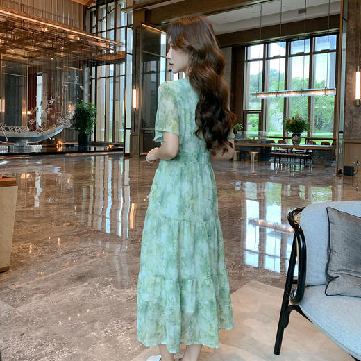 奢姿大码女装2026夏季胖妹妹法式V领雪纺碎花小清新蛋糕连衣裙9952853261 商品图3