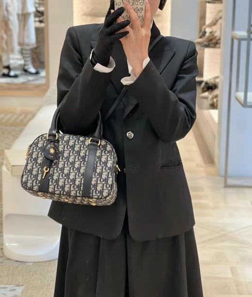 迪奥 D-Vibe 保龄球包中号「蓝布蓝皮」（LZ） 商品图3