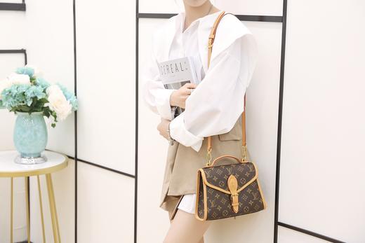 驴家nicolas ghesquiere【lvy邮差包】(JPH) 商品图10