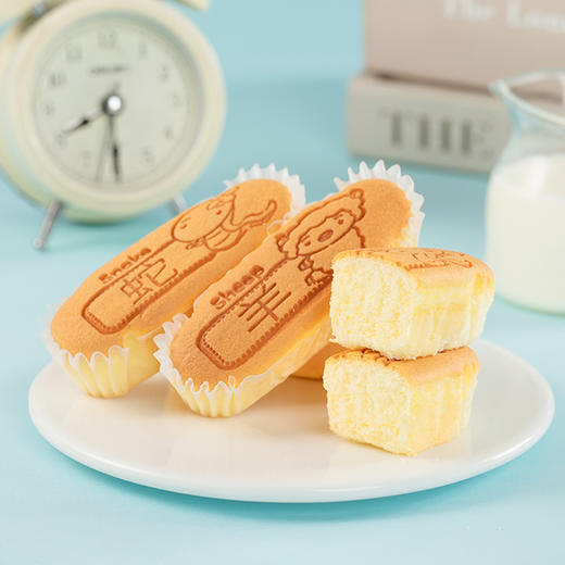 【买一送一】【钙奶棒蛋糕420g】奶香浓郁 松软绵密 入口即化 鲜鸡蛋含量≥40% 无反式脂肪酸  手撕面包 经典奶香  港荣  店铺 商品图4