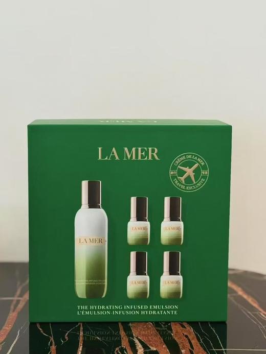 【限时特惠】LA MER 海蓝之谜 修护精萃乳一拖四礼盒 125ml+15ml*4 商品图1