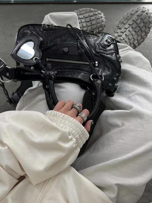 巴黎世家-新款Neo cagole机车包（LZ） 商品图5