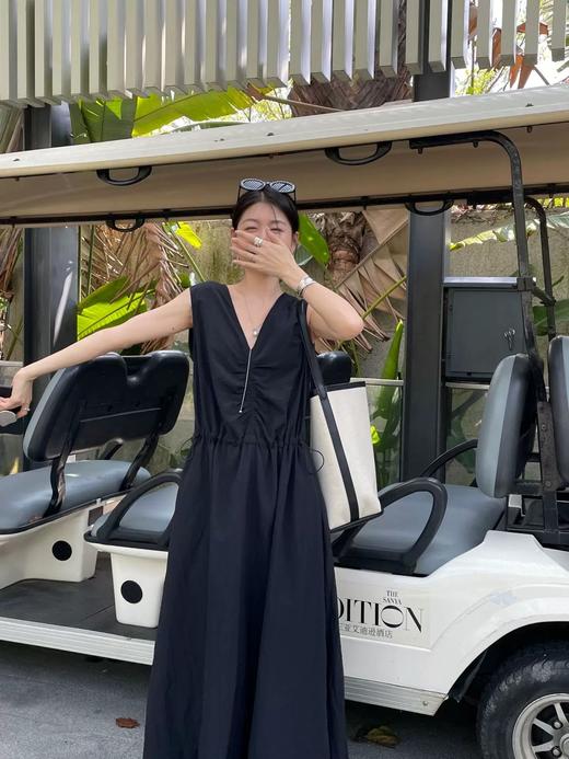 【GZ】无忧购露背v领无袖连衣裙女春夏抽绳收腰裙子大裙摆长裙背心裙2027（截单后3-5天发货） 商品图2