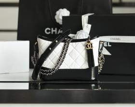 香奈儿-gabrielle hobobag流浪包小号 黑白菱格纹（LZ）