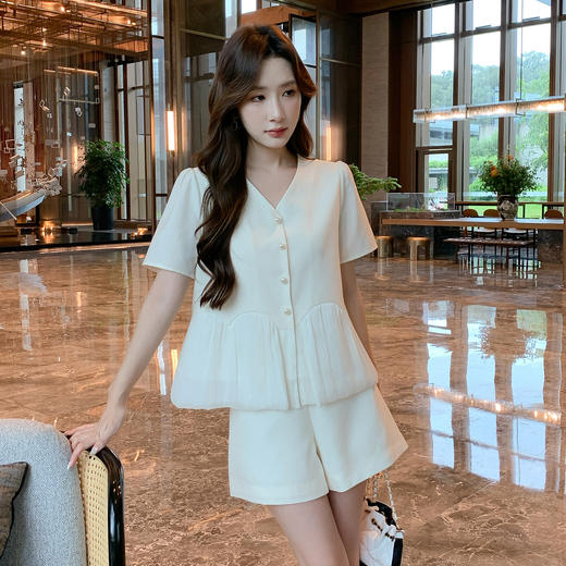 奢姿大码女装2025夏季减龄韩式V领两件套胖妹妹拼接时尚阔腿套装9952953545【1】 商品图1