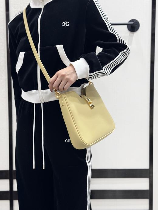 CELINE赛琳 CAMILLE 16可调节可拆卸肩带小牛皮 小号光滑牛皮革手袋 （LZ） 商品图2