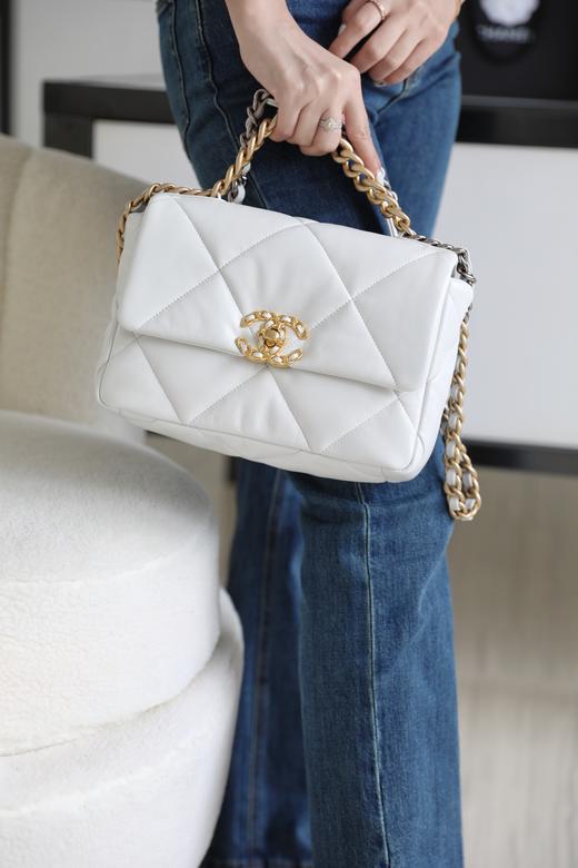 【早春系列】香奈儿-19bag菱格翻盖链条 小羊皮手提单肩斜挎包  白金（LZ） 商品图3