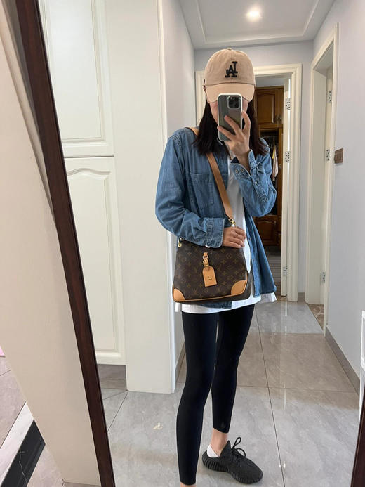 驴家 Odeon 小号手袋(JPH) 商品图5