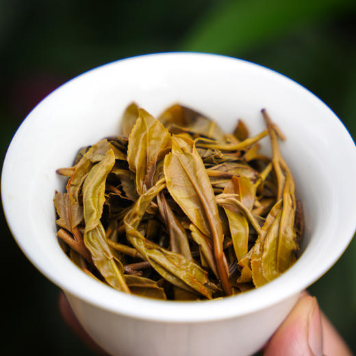 【王者重器，重磅发售】【技艺巅峰经典之作】福茂祥创世品牌骄傲之作；2025年头春古树勐海极致荒山配方茶，新一代行业标杆；叫板万级沧某海；357g/饼，5饼/提；先抢先得！ 商品图3