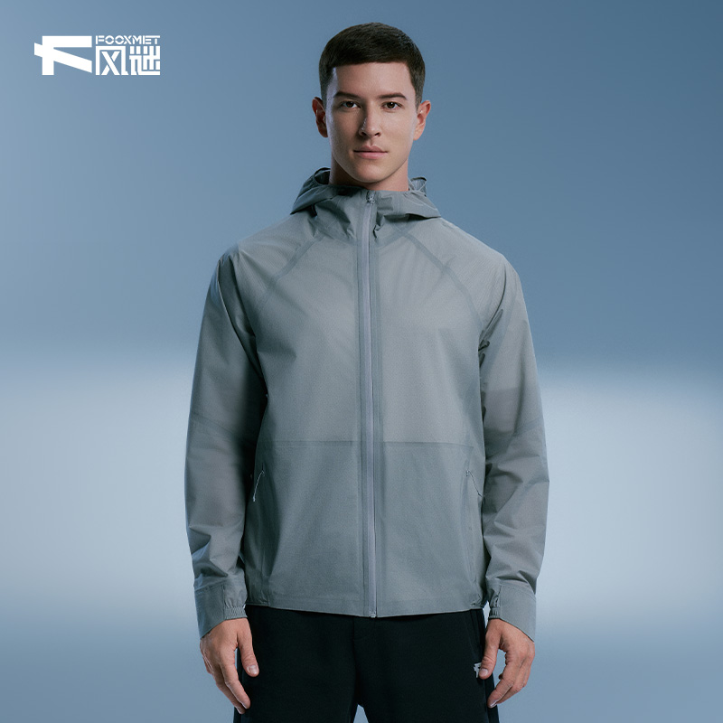 “0感”2.5层轻量冲锋衣