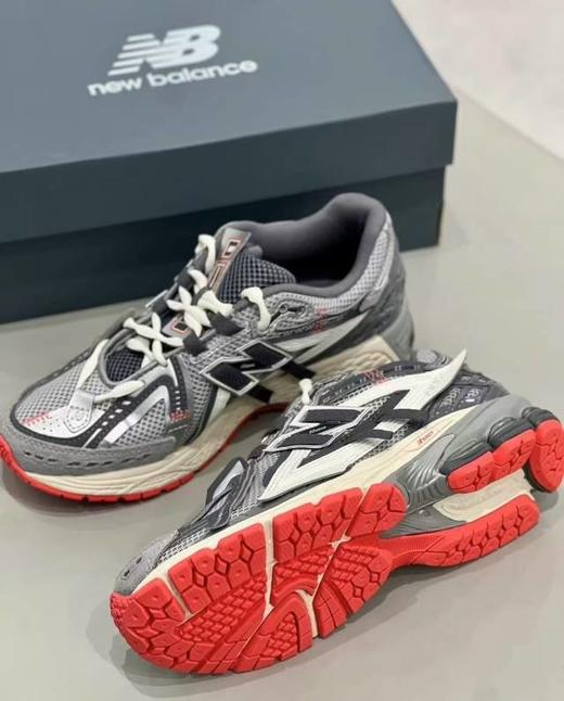 【云粉节】 【新品】7楼 NewBalance小翅膀复古休闲男/女鞋吊牌价：1299元 商品图2