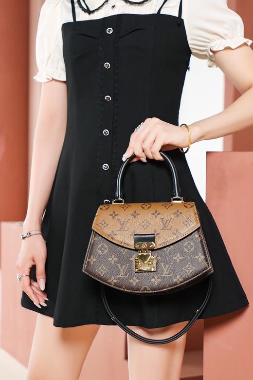 驴家TILSITT系列 手提斜跨扇子包(JPH) 商品图4