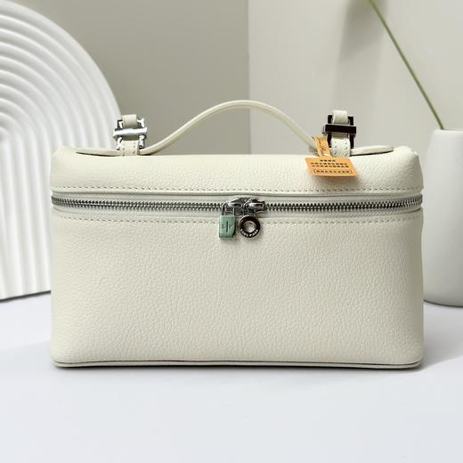 Loro Piana诺悠翩雅 牛皮单肩斜跨饭盒包 多色 小号（LZ） 商品图4