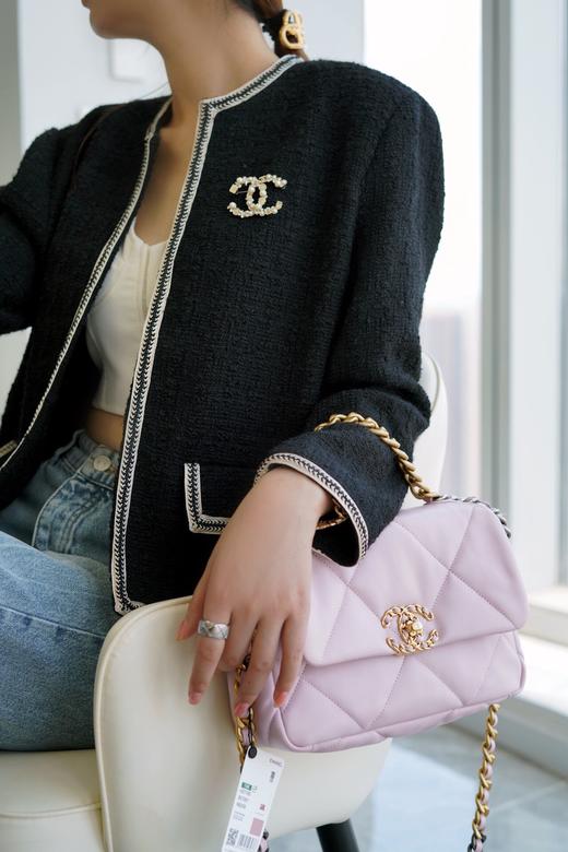 CHANEL香奈儿 19Bag 金扣翻盖双链条 羊皮 单肩斜挎包 小号 （LZ*MM） 商品图12