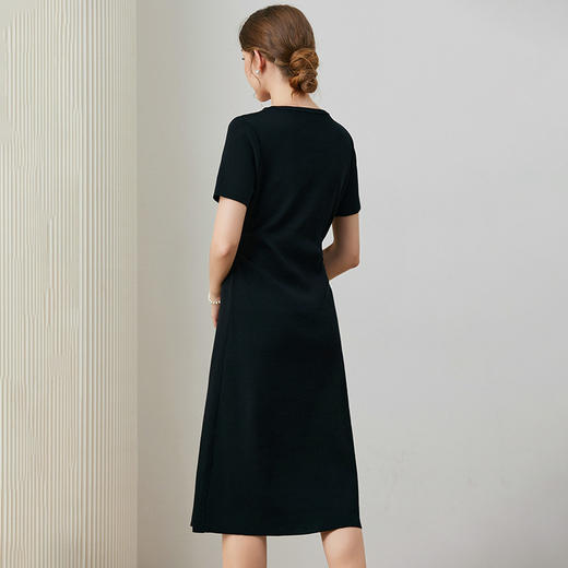 「自」全新升级【铂金会员220/天猫299/差价79】(84548)洛诗琳夏季新款针织连衣裙2025法式设计感高腰钉珠A字裙女 商品图3