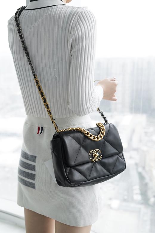 香奈儿 19Bag 系列翻盖双链条 羊皮 单肩斜挎包 （大中小号）（LZ） 商品图2