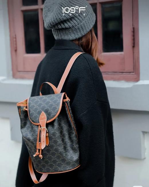 赛琳-凯旋门 CELINE FOLCO标志印花牛皮革中号背包（LZ） 商品图1