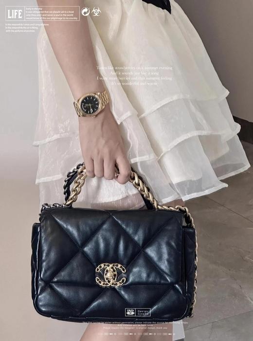 香奈儿-19BAG品牌徽标金扣链条口盖包斜挎单肩包女款黑色（LZ*MM） 商品图3