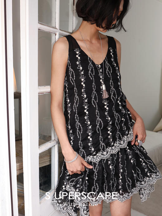 素舶 莱赛尔光泽感亲肤透气重工刺绣假两件背心裙SUPERSCAPE 商品图4