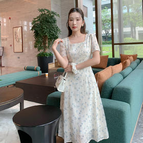 奢姿大码女装2025夏季减龄小碎花连衣裙胖妹妹时尚方领设计裙子9952890668