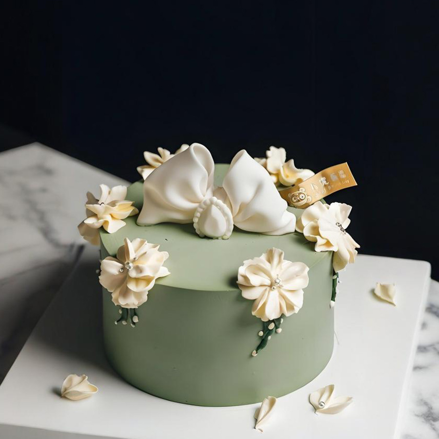 山茶花蝴蝶结（裱花蛋糕）