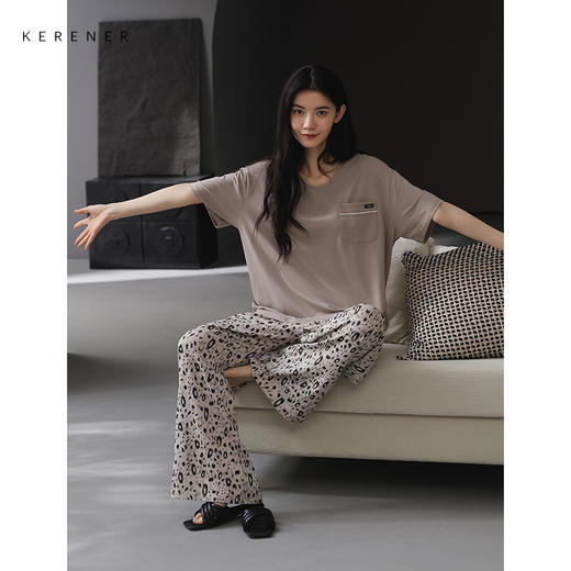 可人儿带胸垫睡衣夏季凉感莫代尔女士家居服短袖长裤套装可外穿 商品图2