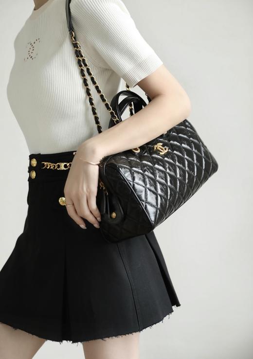 香奈儿 25A手工坊 油蜡皮保龄球包大号黑色（MM） 商品图6