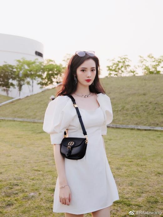 迪奥-Bobby 磁性扣环搭配装饰性CD扣光面牛皮革 单肩斜挎包（LZ） 商品图13