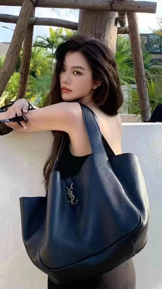 圣罗兰 bea鹿皮hobo托特，务必注意区分鹿皮不是普通牛皮，整只包赢就赢在了皮料上，一包两背，自重很轻出游日常皆可.（LZ）） 商品图10