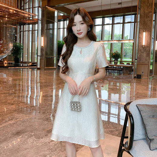奢姿大码女装2026夏季时尚精致珠饰领A字裙胖妹妹减龄时尚连衣裙9952890634【1】 商品图4