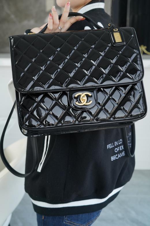 香奈儿-独家原厂大爆款 22K漆皮双肩包！“三只羊”小牛漆！做旧砂金扣！（LZ） 商品图7