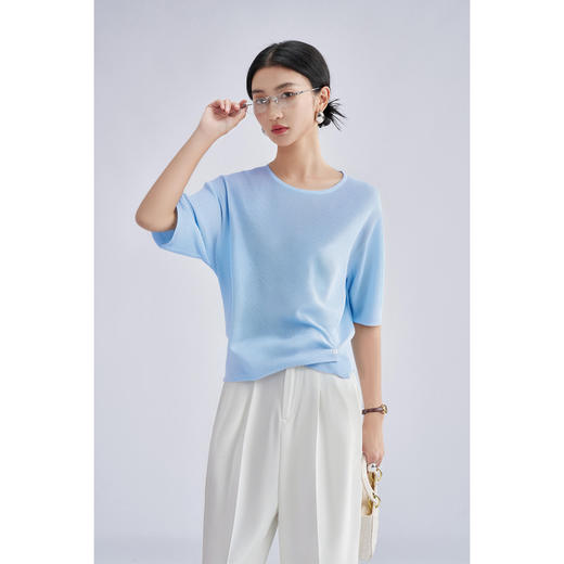 松弛感轻盈微透云柔衫 米思阳2025夏季新款不对称结构设计针织T恤3204 商品图5