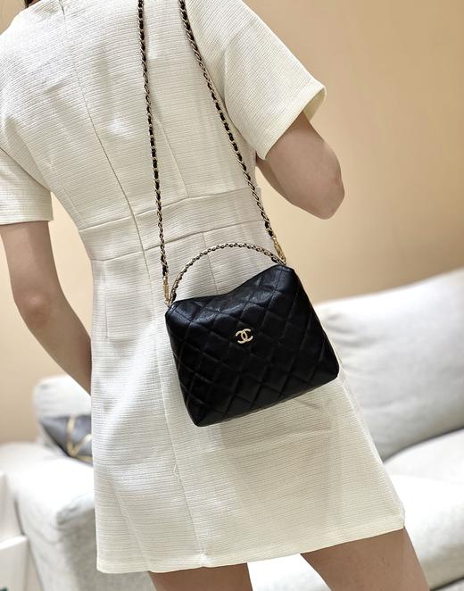 香奈儿 24A 高级手工坊系列 隐藏实用款牛皮手柄包（LZ） 商品图7