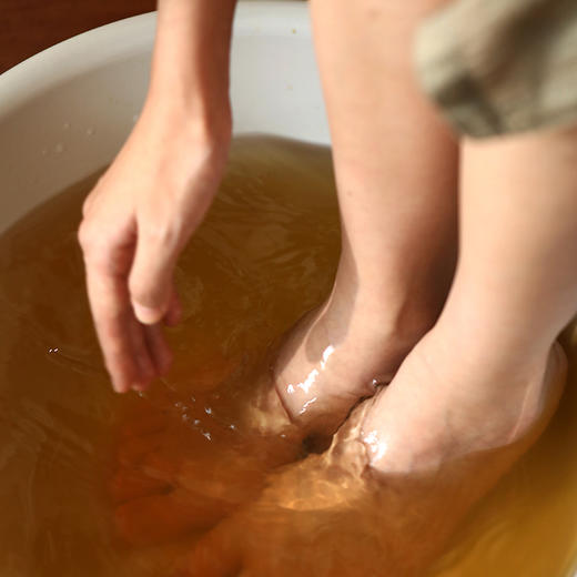 湿轻轻足浴汤 | 40ml*8袋/盒 便携泡脚包 开袋即泡 温胆汤原方 草本精华 少点盐 商品图4