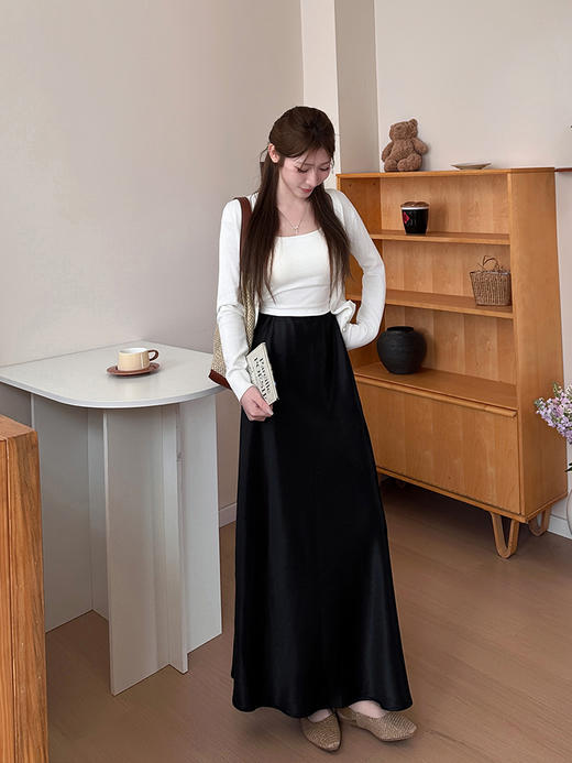 SIIJJEYY枝辑品牌夏季新款仿醋酸缎面流光半身裙 商品图4