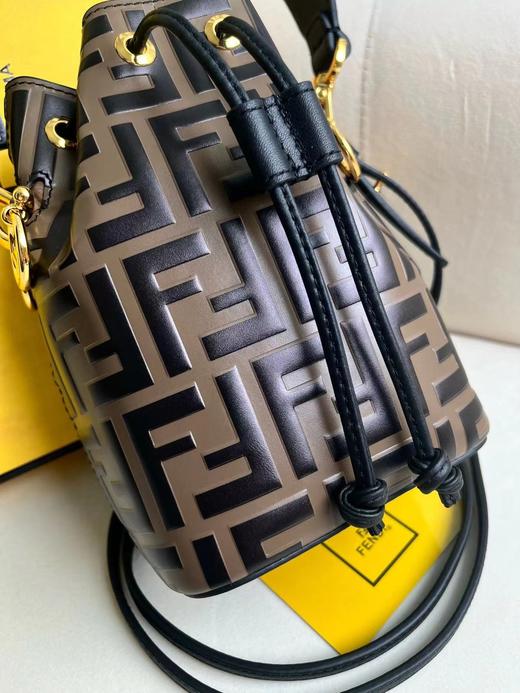 芬迪 Mon Tresor小号水桶手袋（LZ） 商品图2