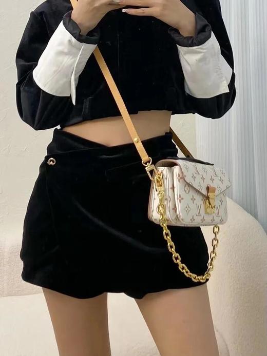 驴家新品 M46914 沙丘色小号邮差包 (JPH) 商品图7