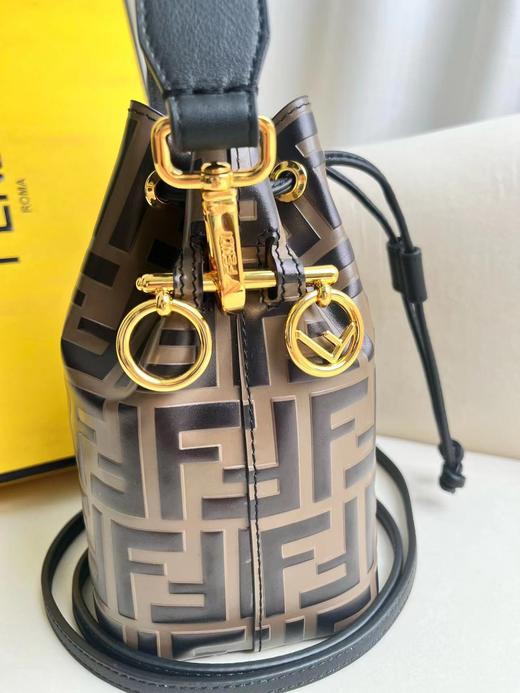 芬迪 Mon Tresor小号水桶手袋（LZ） 商品图5