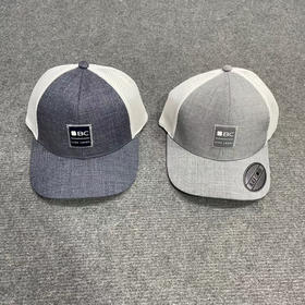 正品美国潮牌BLACK CLOVER 高尔夫球帽，半网顶头围可调。两个色各几顶