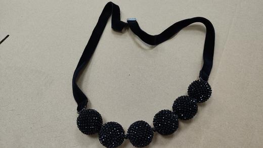 8055187801959 EMPORIO ARMANI 【轻奢高级】女式欧美夸张大颗珠子细闪系带短项链锁骨链项链 商品图4