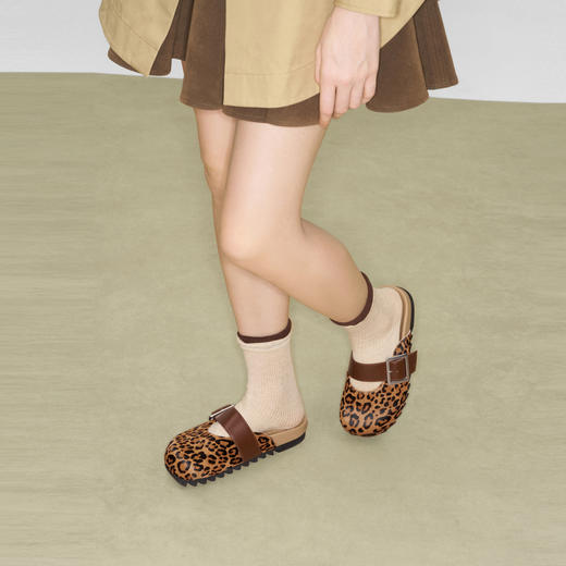 lost in echo2025早秋新款一字带时尚真皮牛皮包头勃肯拖鞋一脚蹬 商品图3