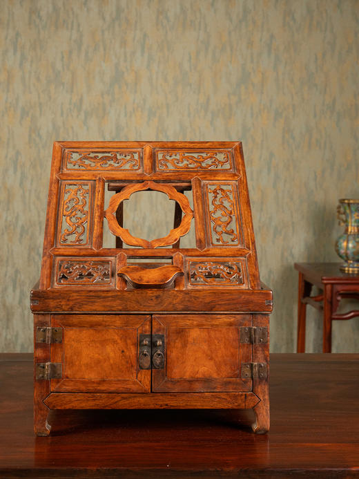 清早期	黄花梨透雕螭龙纹折叠式镜台 商品图1