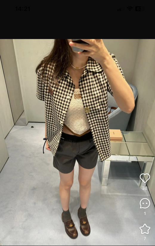 721-7 渠道圆正 miu精纺羊毛拼接短裤 我穿42码 商品图9