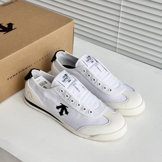 点此购买 迪桑特Chron二代无系带男女款低帮帆布休闲鞋 98 324767 商品图1