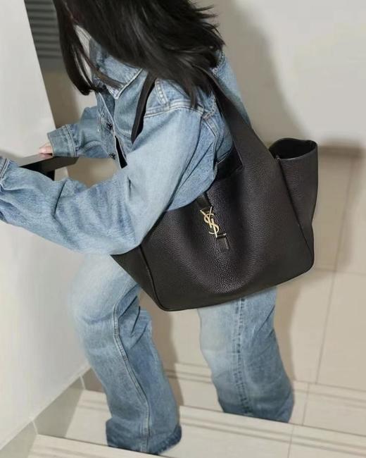 圣罗兰 bea鹿皮hobo托特，务必注意区分鹿皮不是普通牛皮，整只包赢就赢在了皮料上，一包两背，自重很轻出游日常皆可.（LZ）） 商品图12