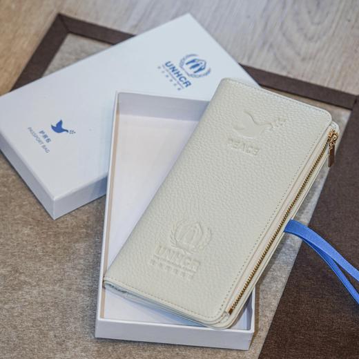 一份心意：“和平PEACE”护照包 商品图1